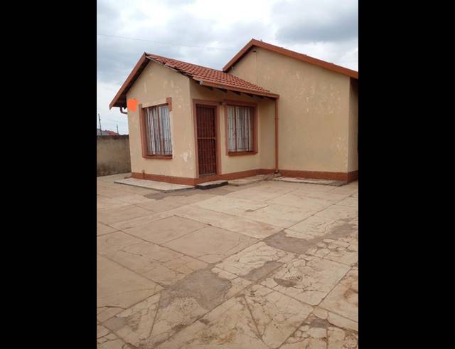 3 BEDROOM HOUSE FOR SALE IN MOHLAKENG